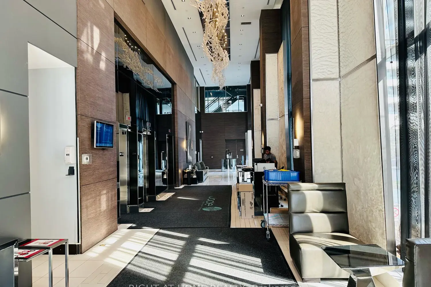 Additional image 2 of 33 Shore Breeze Drive 504