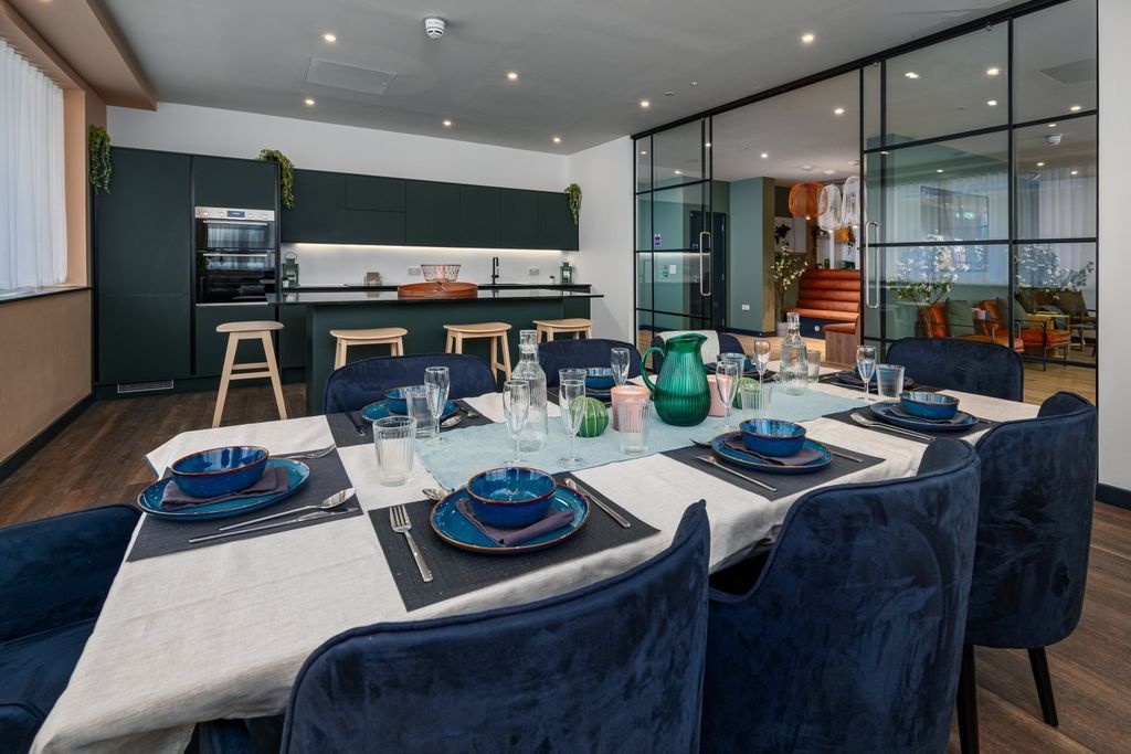 Additional image 14 of 2 bed flat to rentBernard Street, Ocean Village SO14