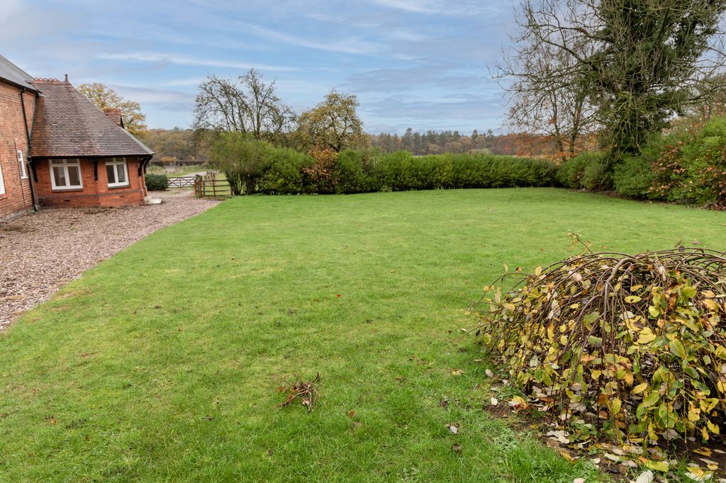 Additional image 34 of 5 bed farmhouse to rentCalverhall, Whitchurch SY13