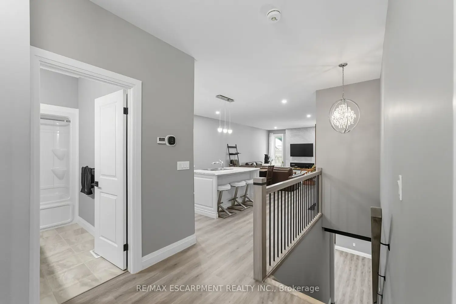 Additional image 4 of 1053 Bay Street