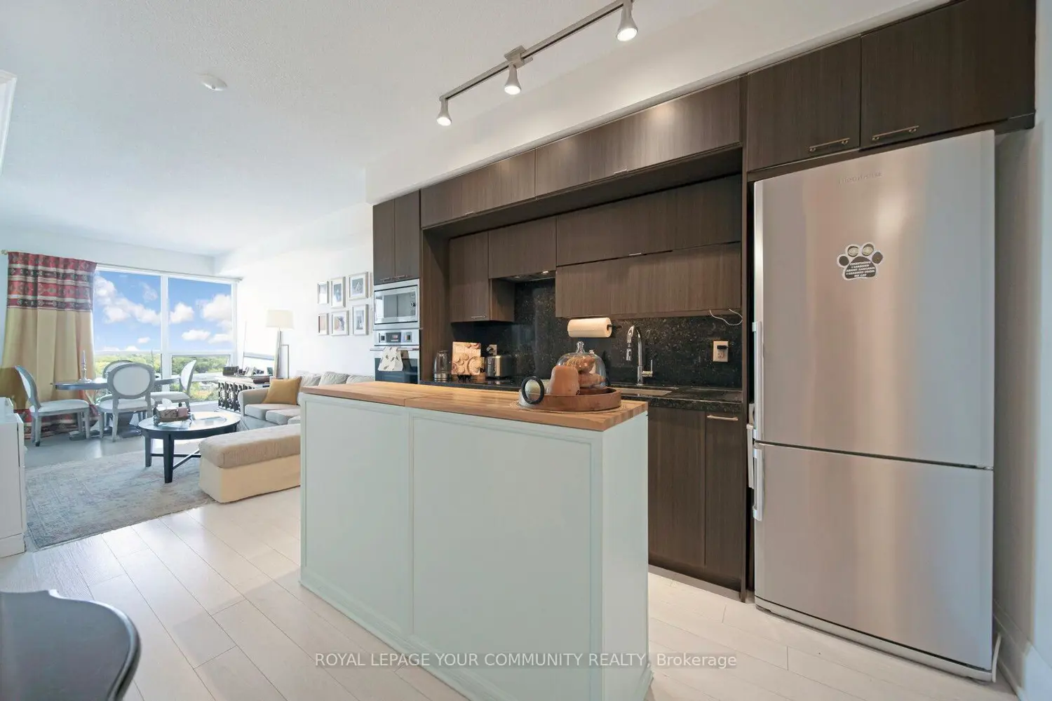 Additional image 9 of 120 Harrison Garden Boulevard 1129