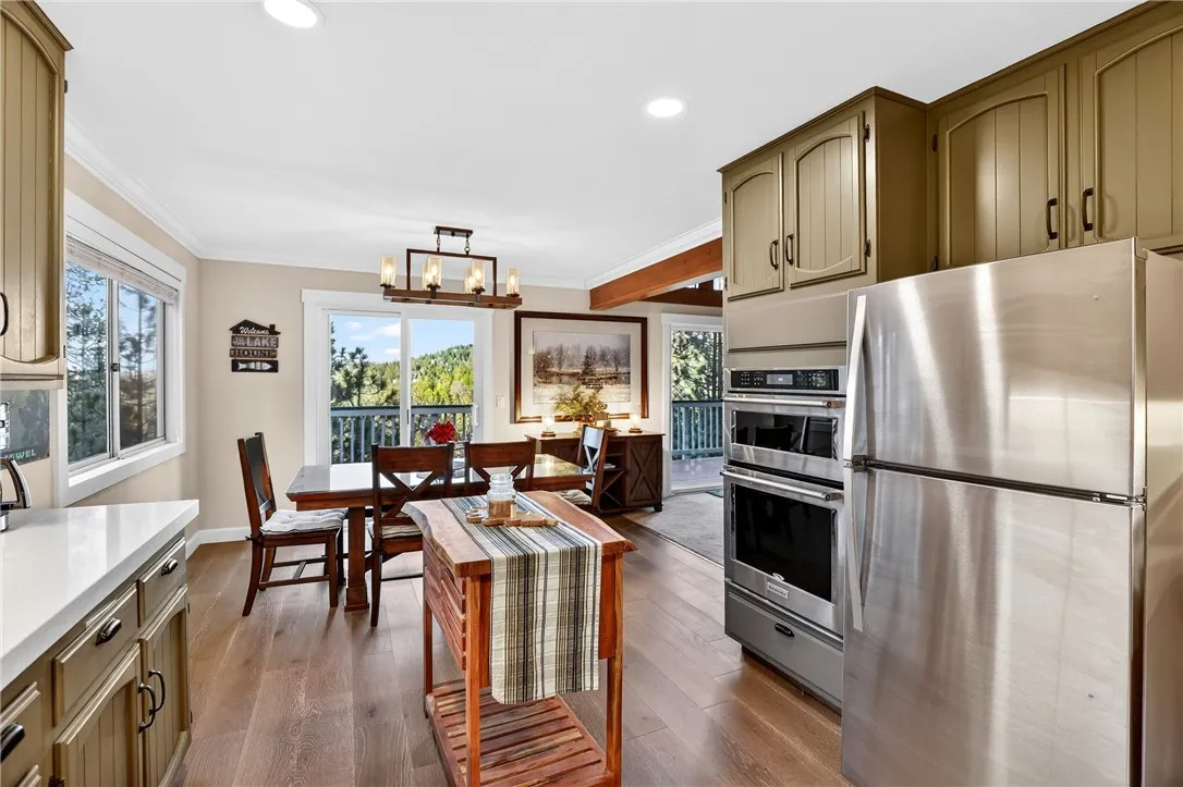 Additional image 126 of 26633 Thunderbird Dr, Lake Arrowhead, CA 92352