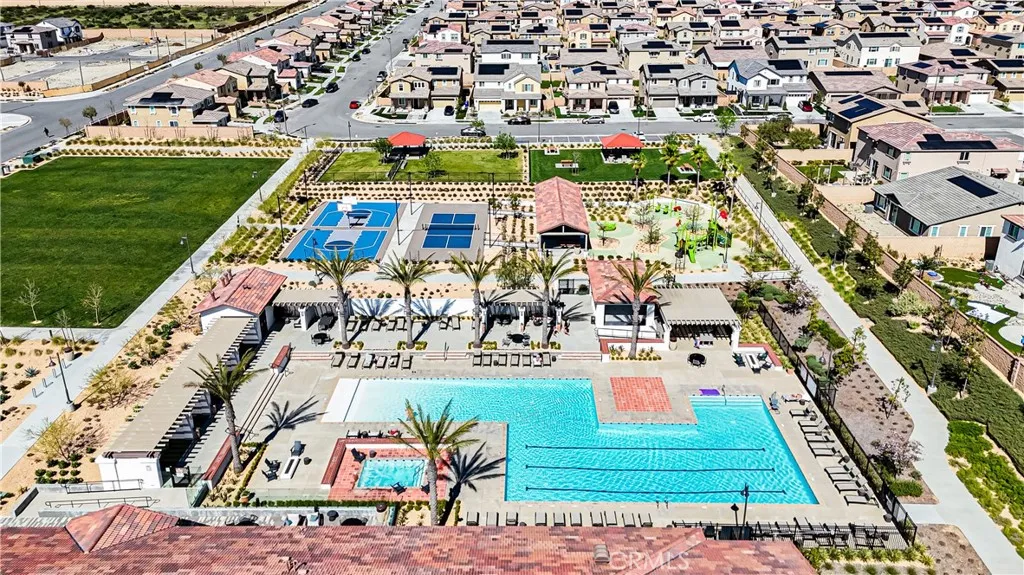 Additional image 77 of 16651 Snowdrop Ln Unit 1, Fontana, CA 92336