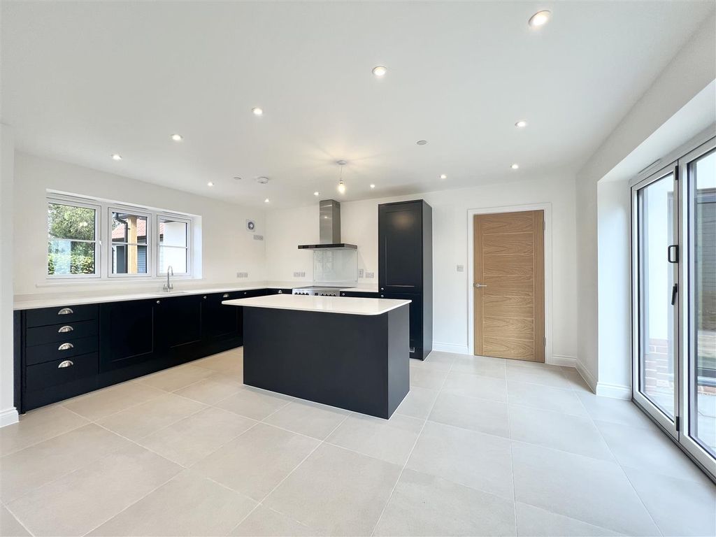 Additional image 3 of 4 bed detached house to rentNorton, Bury St. Edmunds IP31