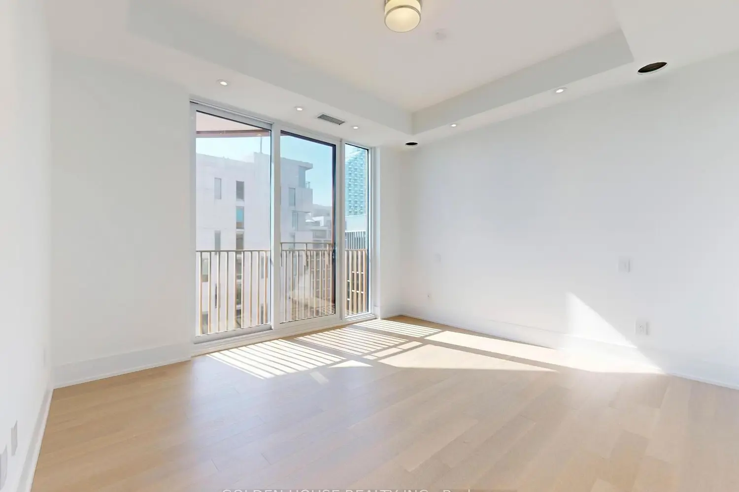 Additional image 8 of 155 Merchants' Wharf 1112