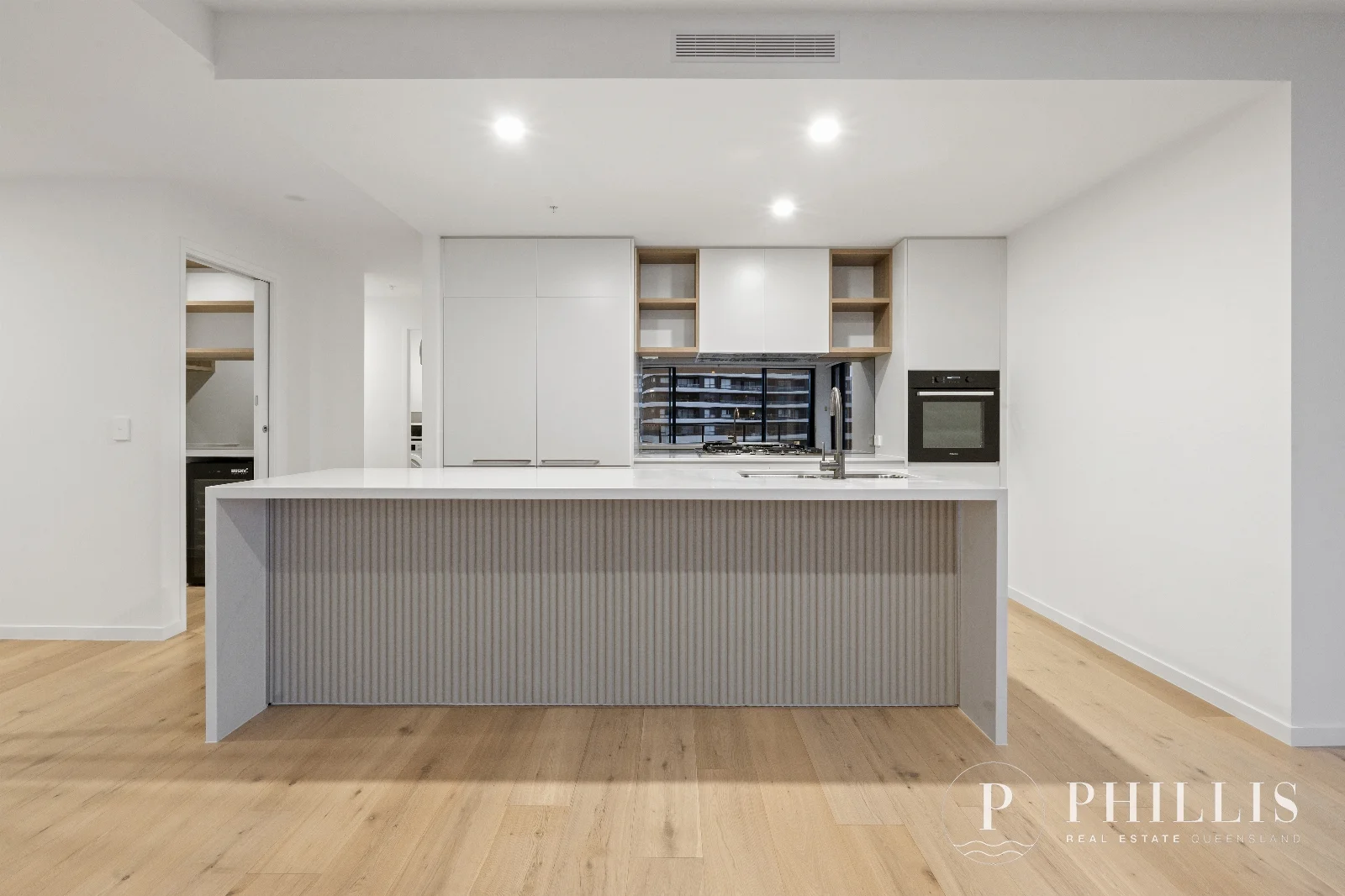 Additional image 7 of 1505/10 Sickle Avenue, Hope Island QLD 4212