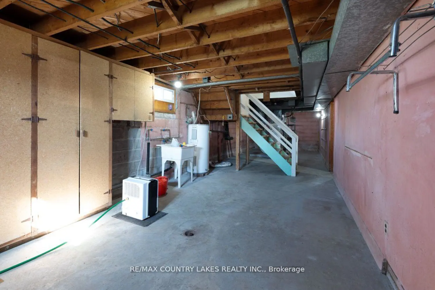 Additional image 18 of 895 Highway 7 Road