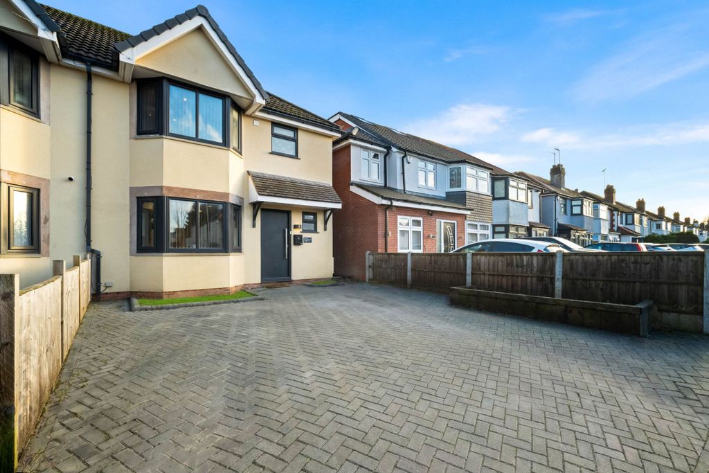 Additional image 13 of 5 bed semi-detached house to rentBrooklands Road, Hall Green, Birmingham B28