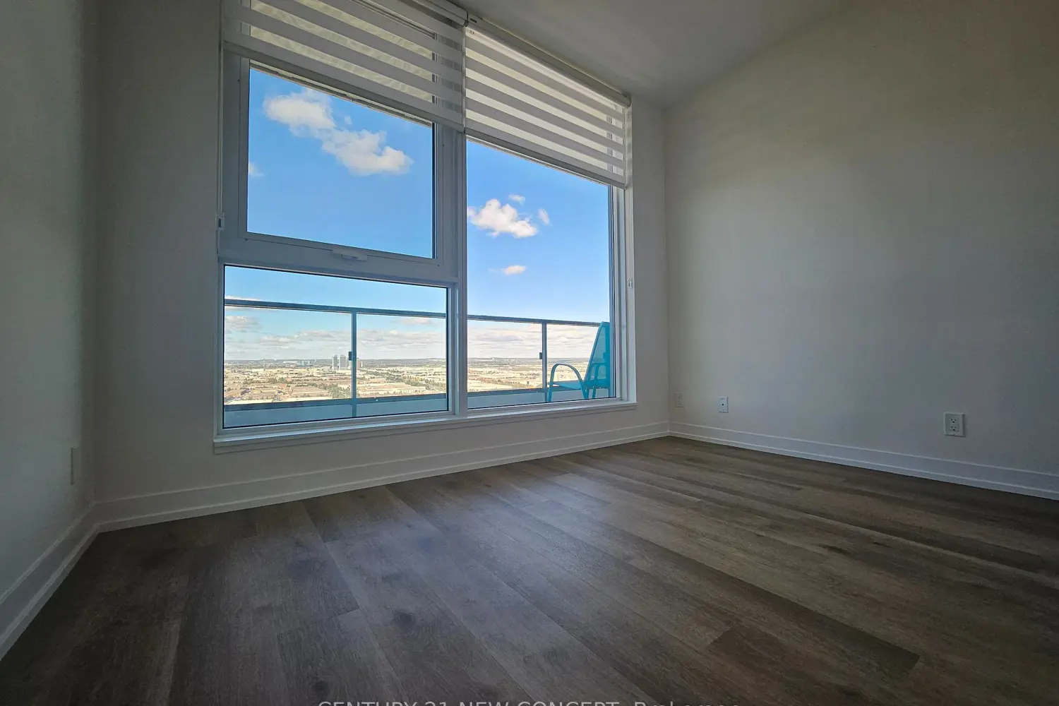 898 Portage Parkway 2902