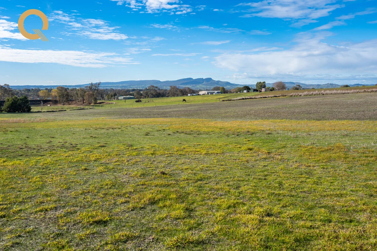 Additional image 3 of 28 Mountainpeak Lane, Table Top NSW 2640