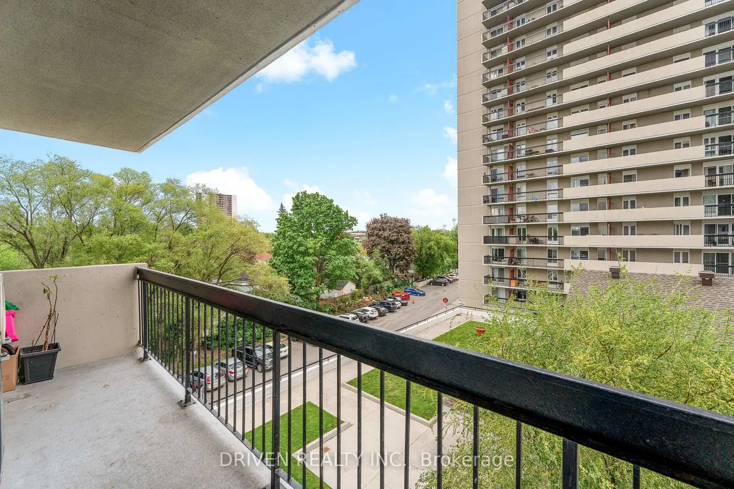 Additional image 14 of 158 A Mcarthur Avenue 404