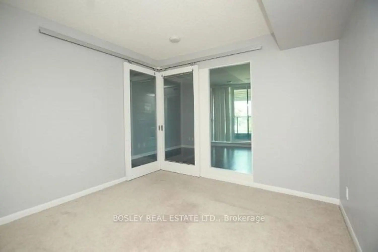 Additional image 9 of 209 Fort York Boulevard 468