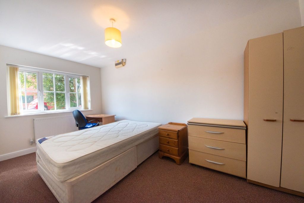 Additional image 5 of 6 bed link detached house to rentLlanbadarn Fawr, Aberystwyth SY23