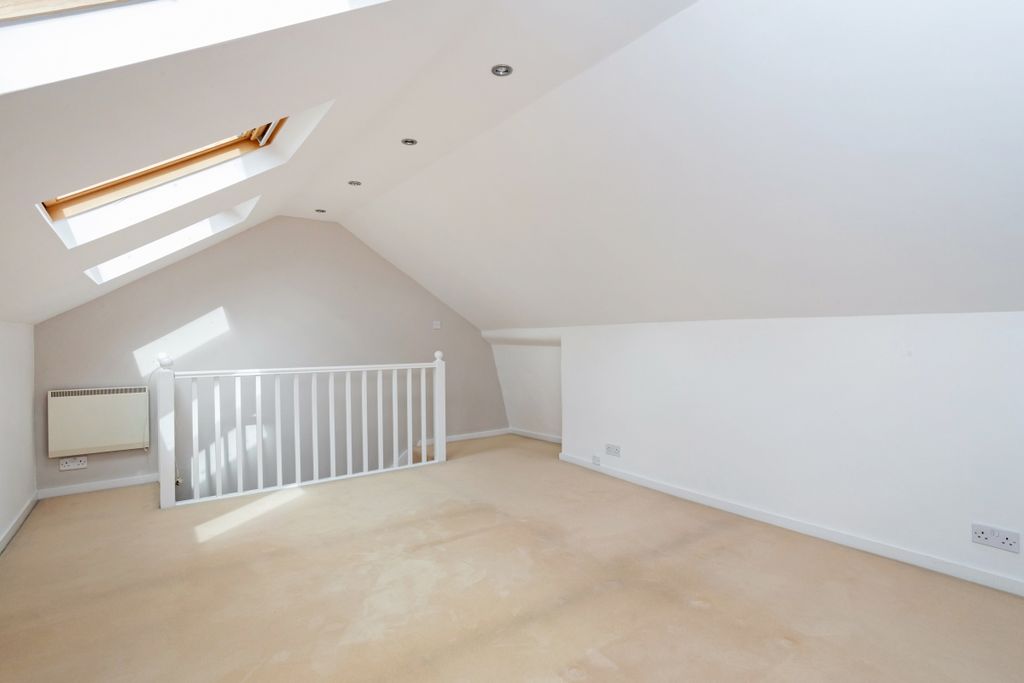 Additional image 15 of 3 bed semi-detached house to rentSt. Marks Road, Windsor SL4