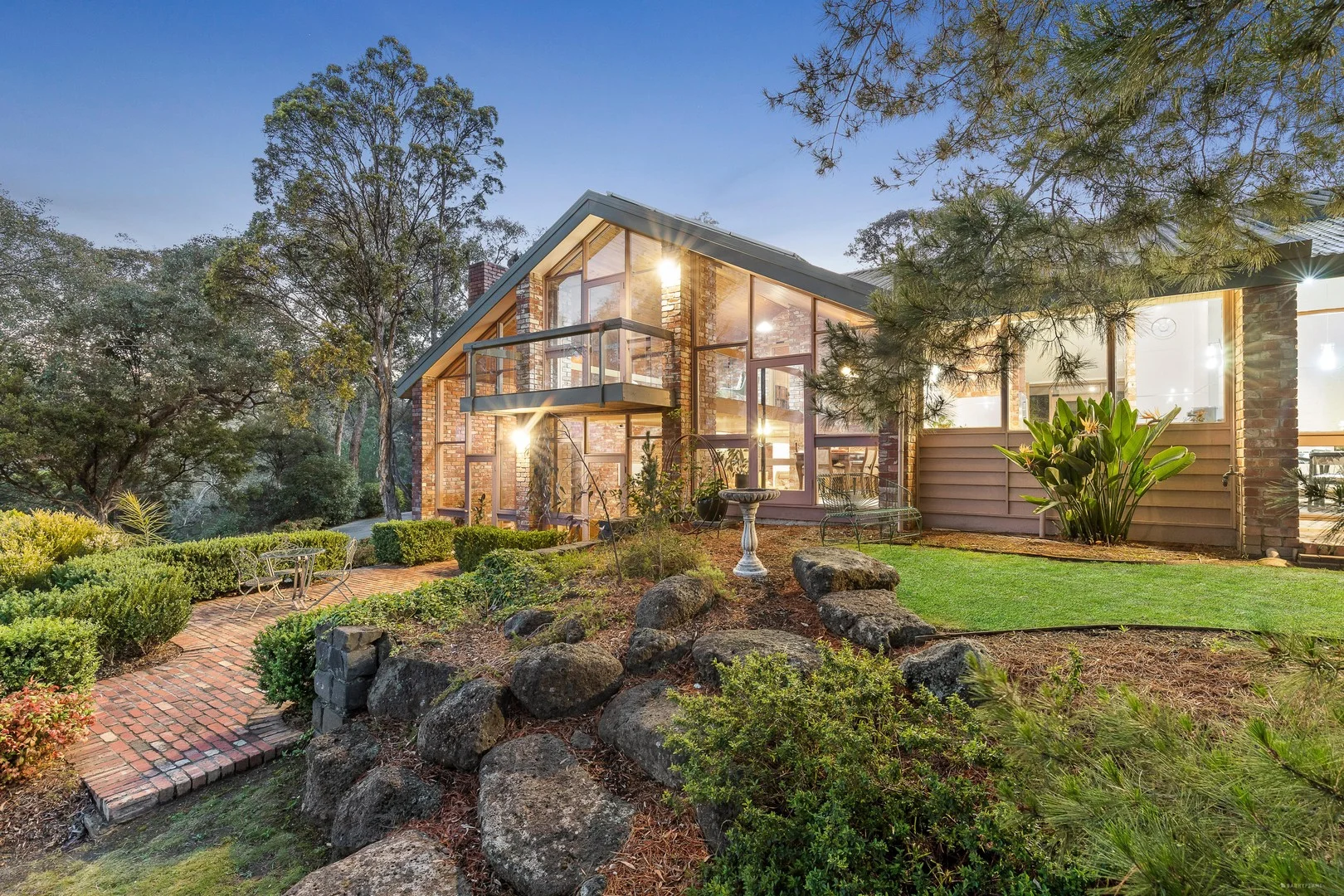 53-55 Banks Road, Eltham North VIC 3095