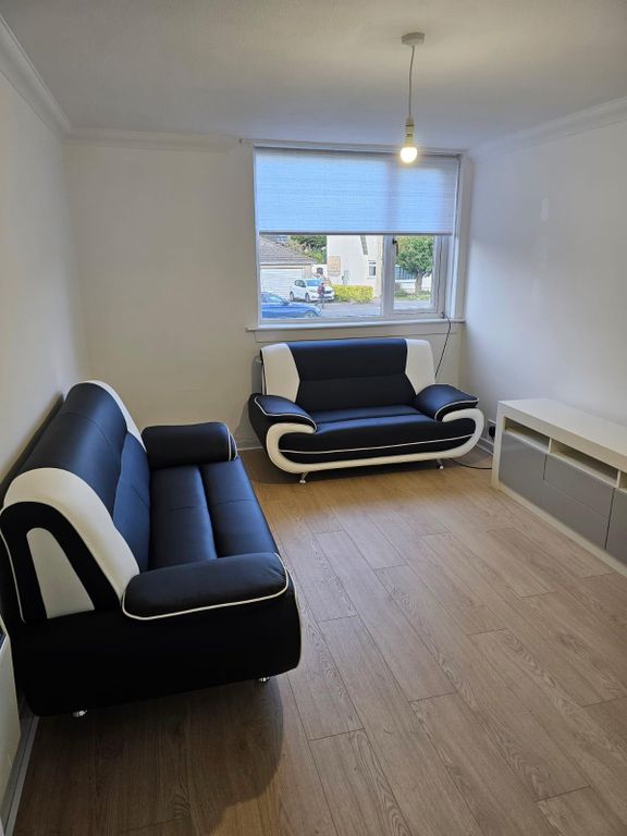 Additional image 4 of 1 bed flat to rentCastleton Drive, Newton Mearns, Glasgow G77