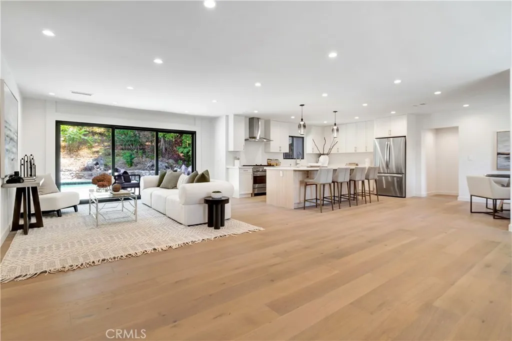 Additional image 5 of 4830 Hasekian Drive, Tarzana, CA 91356