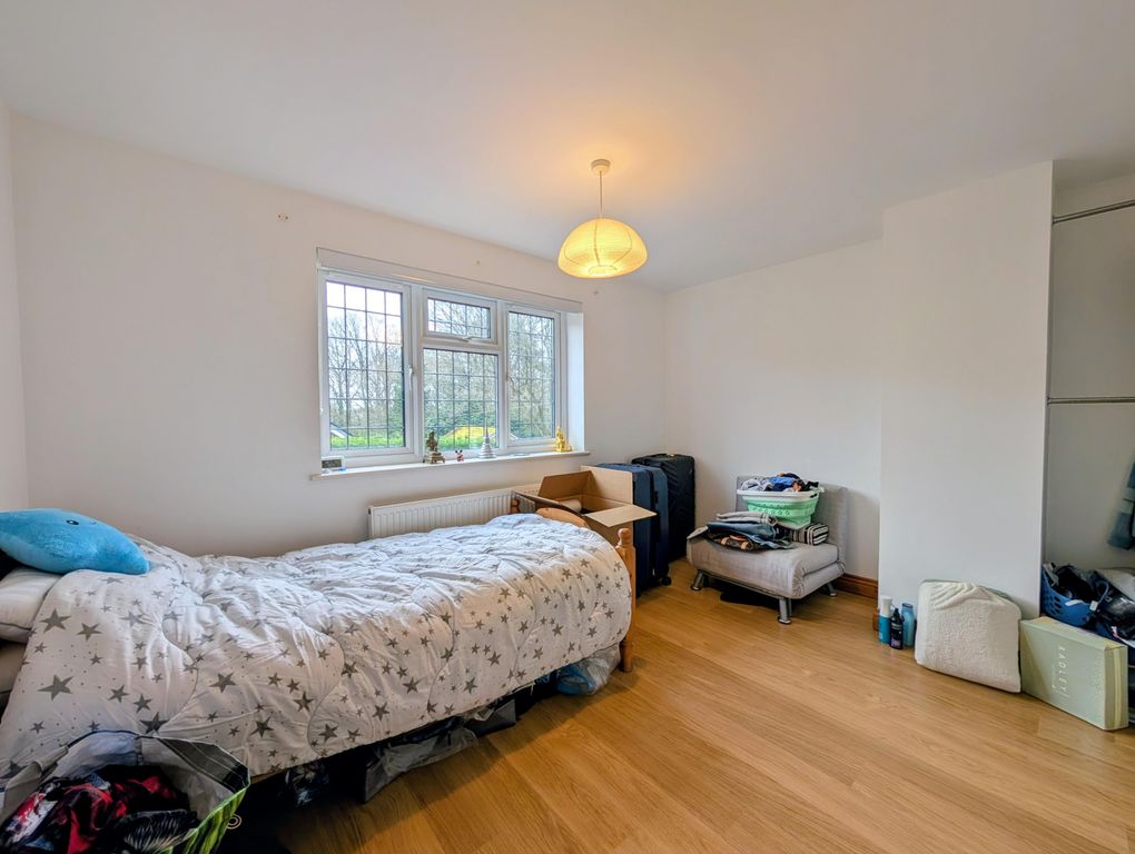Additional image 11 of 4 bed property to rentRussell Gardens, Old Tupton, Chesterfield S42