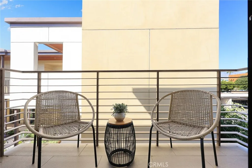 Additional image 19 of 125 Hurlbut St Unit 209, Pasadena, CA 91105