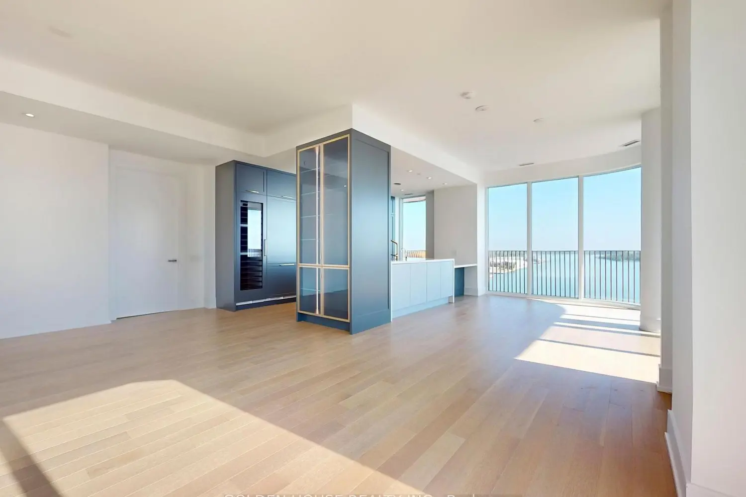 Additional image 2 of 155 Merchants' Wharf 1112