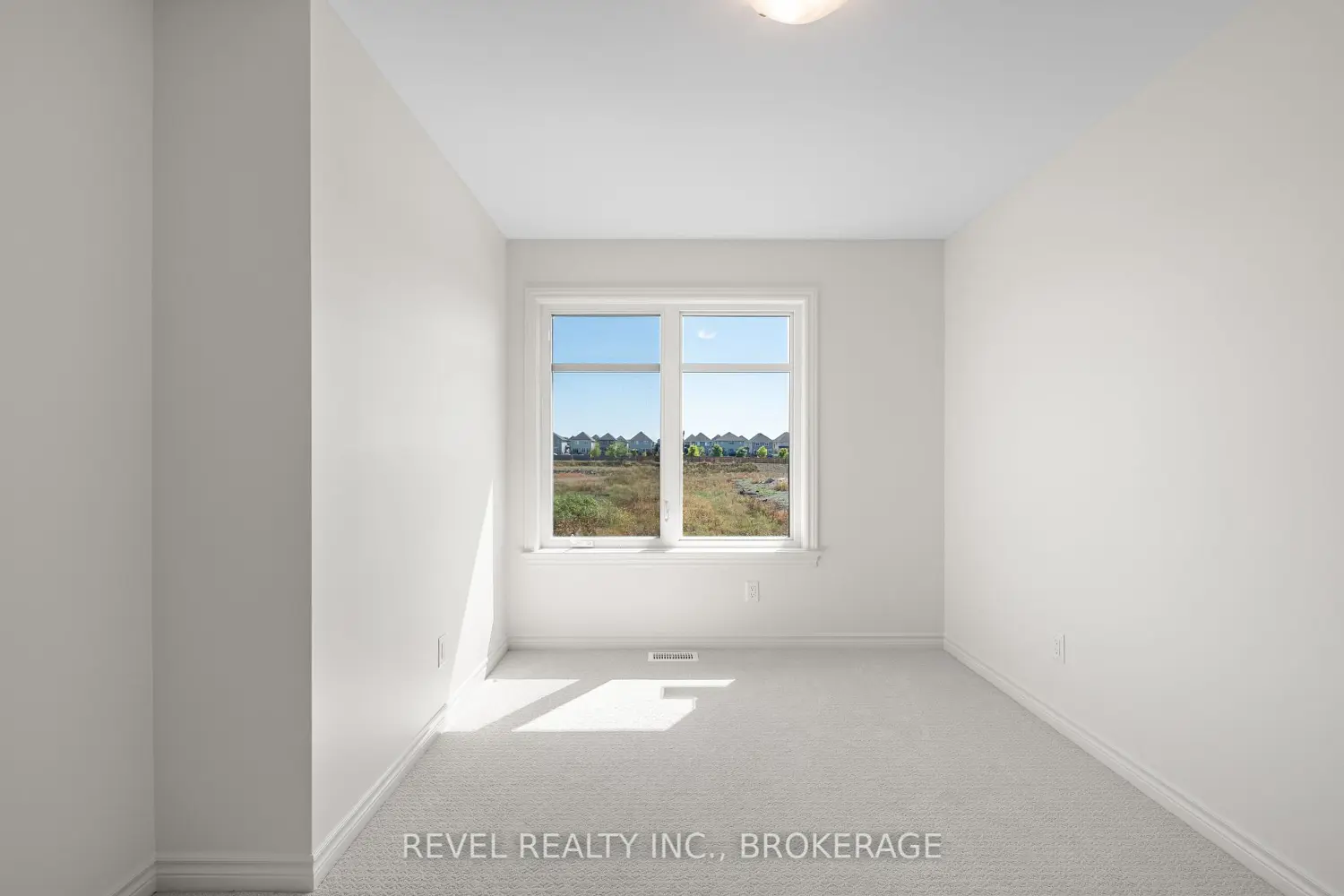 Additional image 9 of 456 Buckthorn Drive