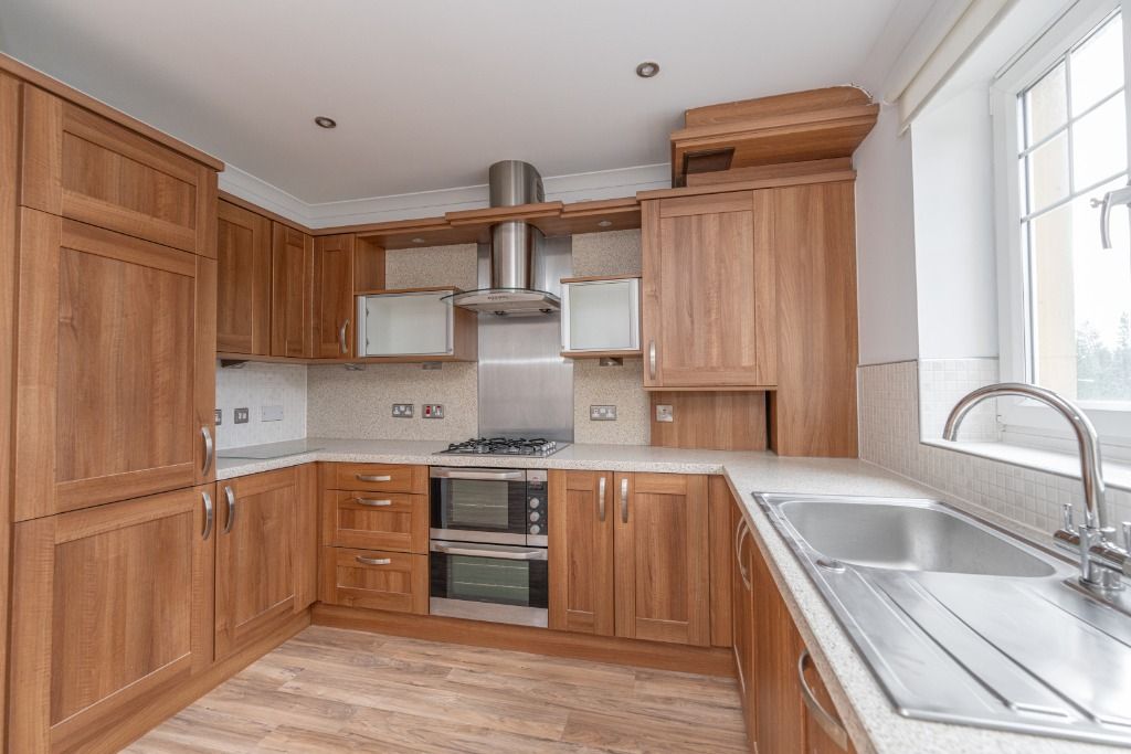 Additional image 5 of 2 bed flat to rentEagles View, Livingston, West Lothian EH54