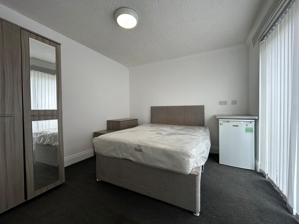 Additional image 4 of 1 bed flat to rentTaunton Avenue, Corby NN18