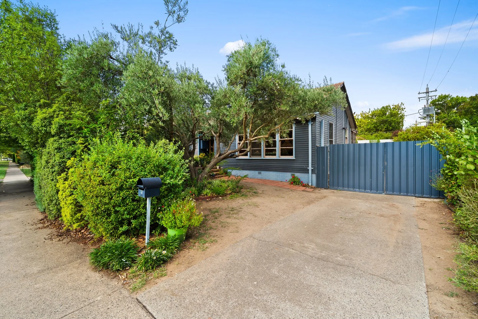 19 Arunta Street, Narrabundah ACT 2604