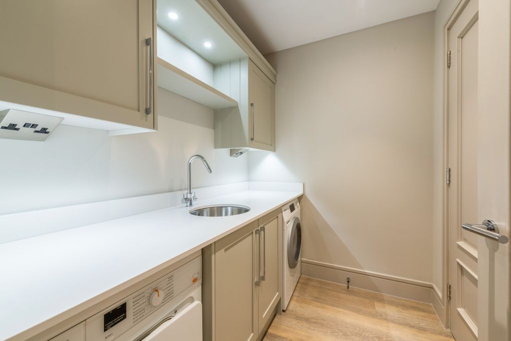 Additional image 5 of 2 bed flat to rentKingswood, Ascot SL5