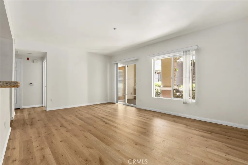 Additional image 3 of 469 Country Club Dr Unit 114, Simi Valley, CA 93065