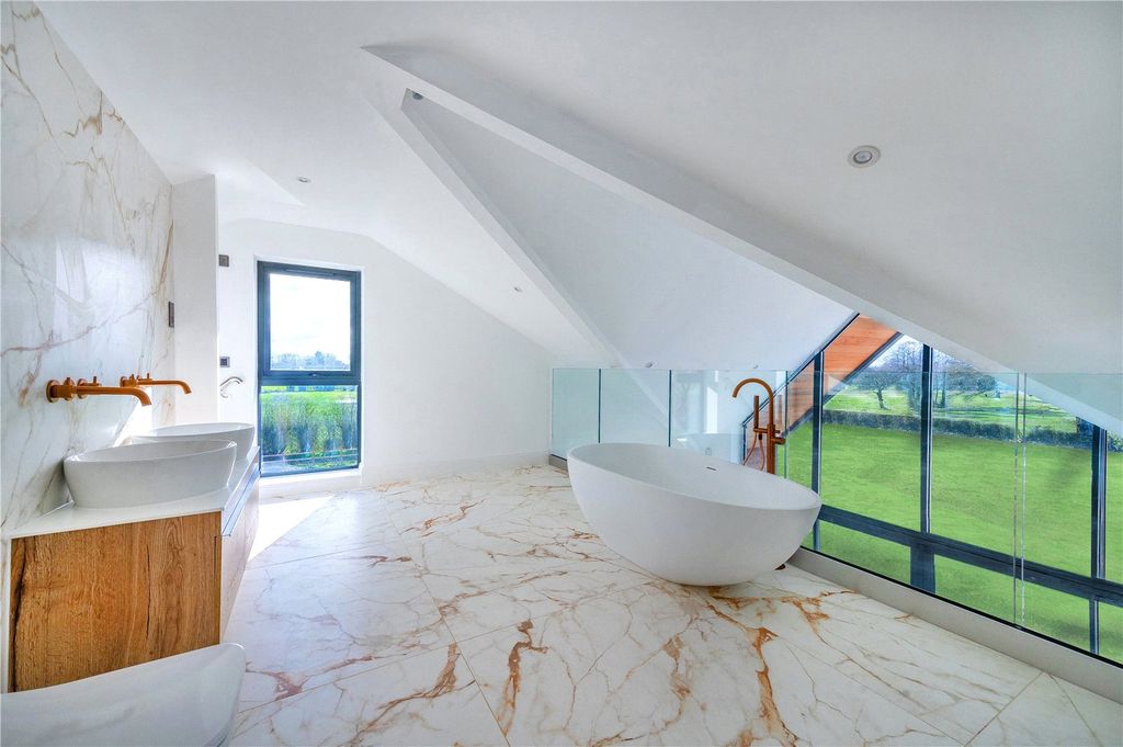 Additional image 11 of 5 bed detached house to rentPlumley Moor Road, Plumley, Knutsford, Cheshire WA16