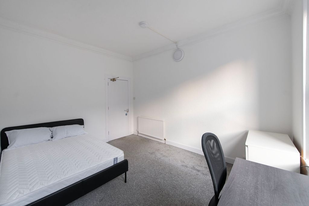 Additional image 10 of 3 bed flat to rentBruce St, Stirling FK8