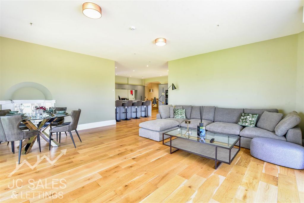 Additional image 6 of 2 bed flat to rentRiber Castle, Riber, Matlock DE4