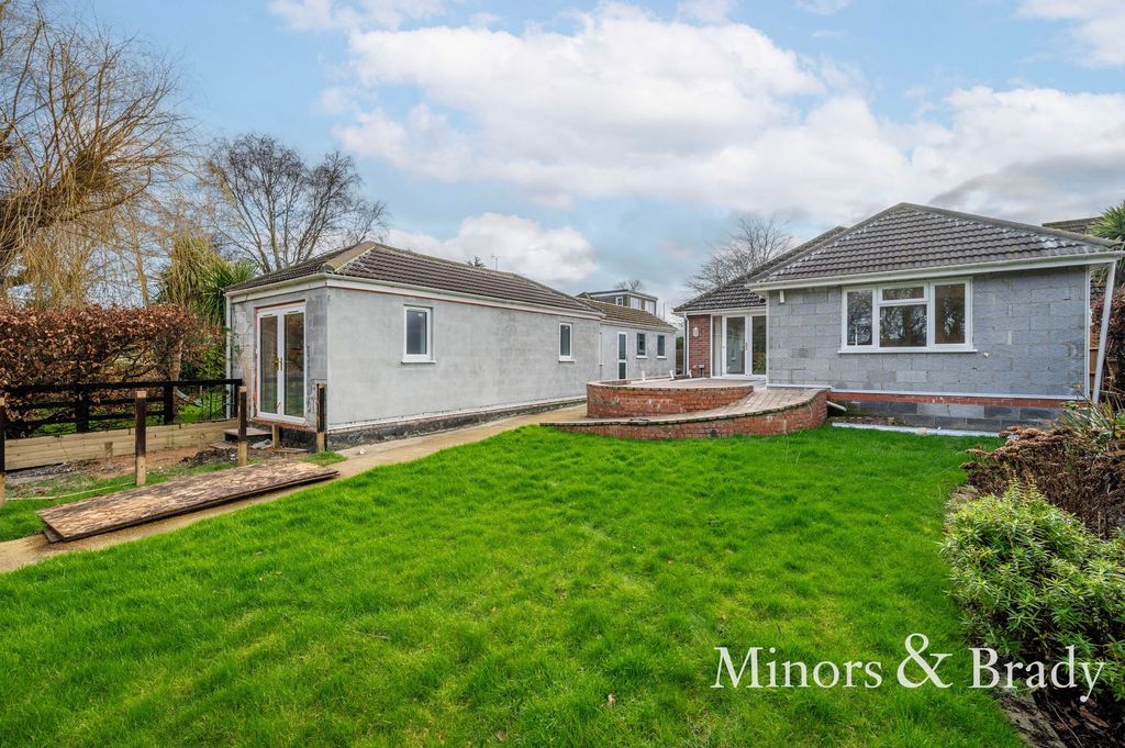 Additional image 17 of 5 bed detached bungalow to rentYarmouth Road, Lowestoft NR32