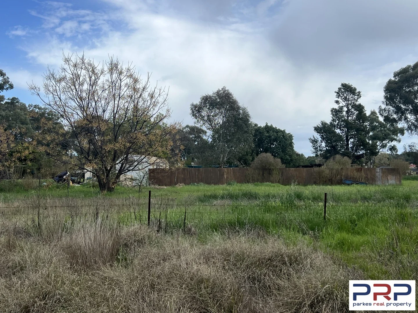 64 Military Road, Parkes NSW 2870