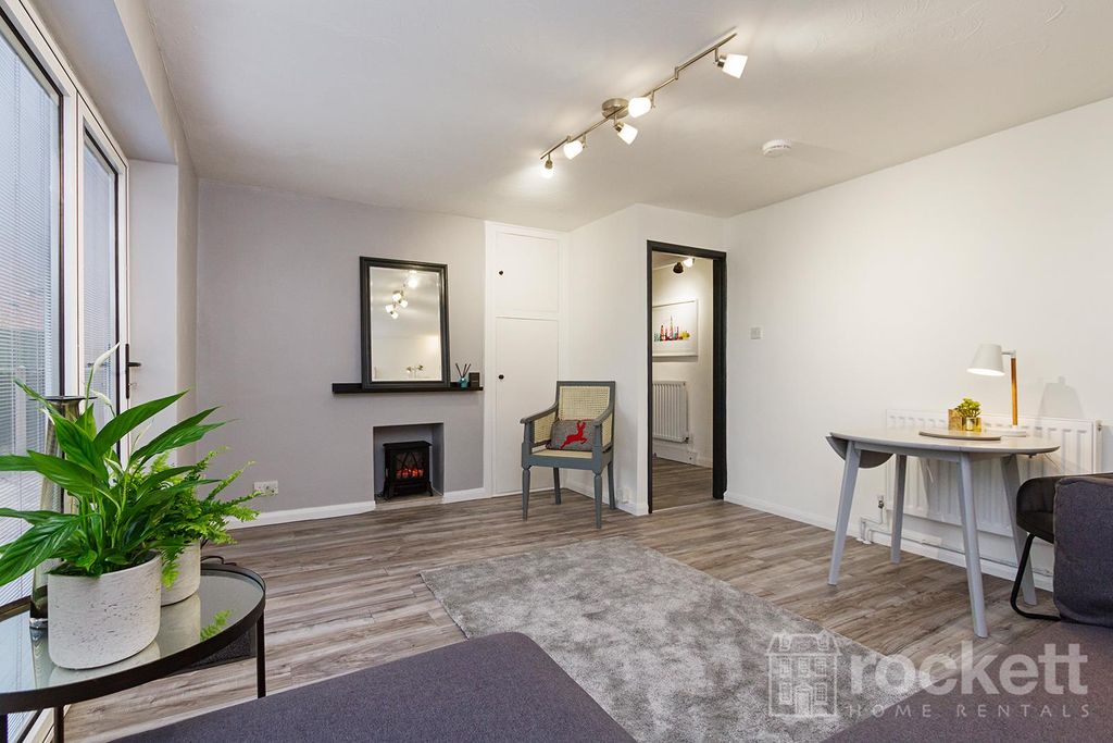 Additional image 8 of 2 bed flat to rentCastle View Estate, Derrington, Stafford ST18