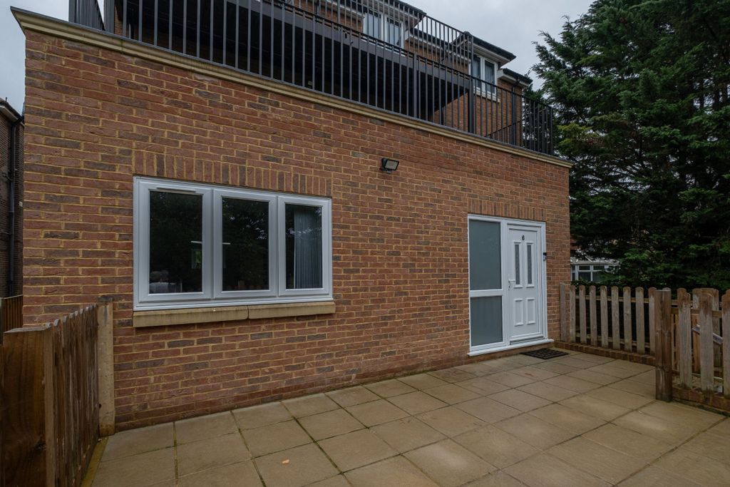 Additional image 29 of 2 bed flat to rentWest Wycombe Road, High Wycombe HP12