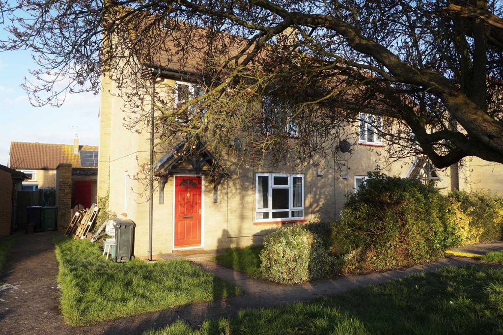 3 bed semi-detached house to rentAnson Road, Locking Camp BS24