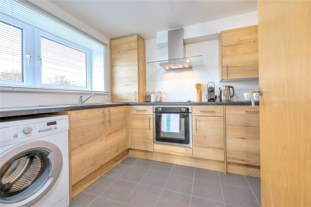 Additional image 3 of 2 bed flat to rentThe Haybridge, Haybridge Road, Telford TF1
