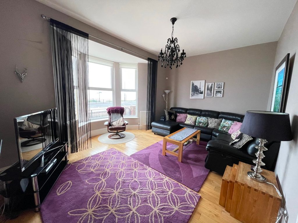 Additional image 2 of 2 bed flat to rentGrand Parade, Tynemouth, North Shields NE30