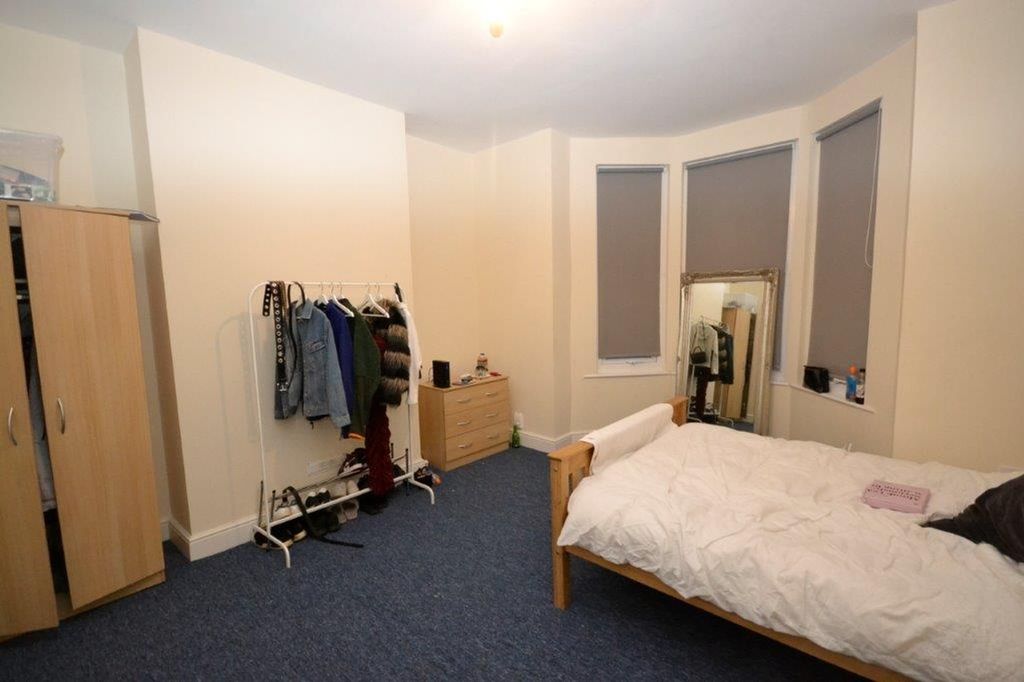 Additional image 11 of 6 bed semi-detached house to rentGloucester Road, Bristol BS7