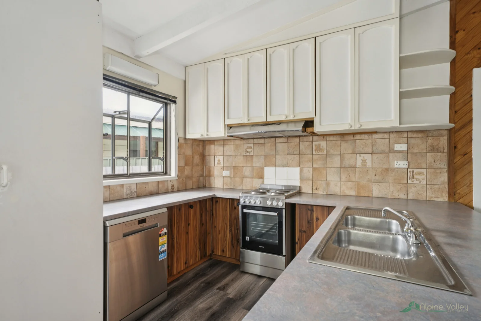 Additional image 5 of 36 Freeburgh Avenue, Mount Beauty VIC 3699