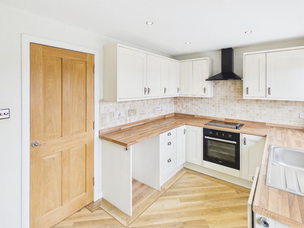 Additional image 5 of 2 bed semi-detached house to rentLoftus Road, Downfield, Dundee DD3