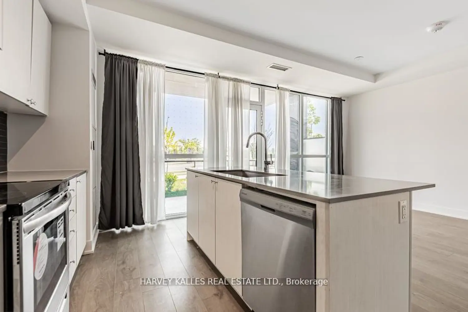 Additional image 6 of 60 George Butchart Drive 4