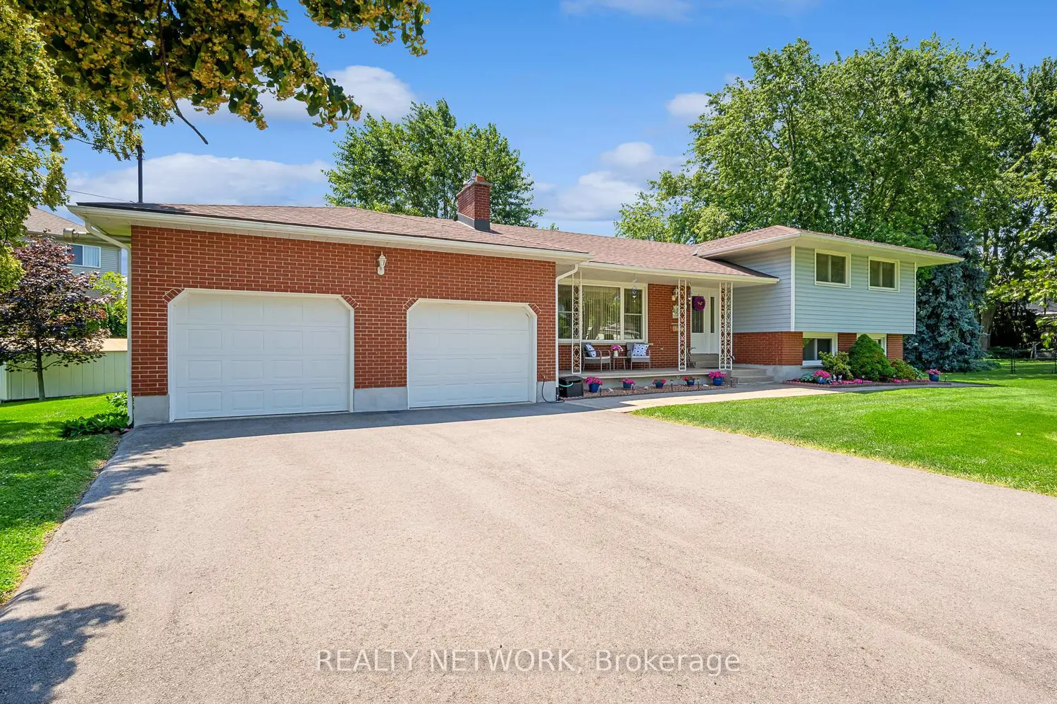 54 Valley Road photo 2
