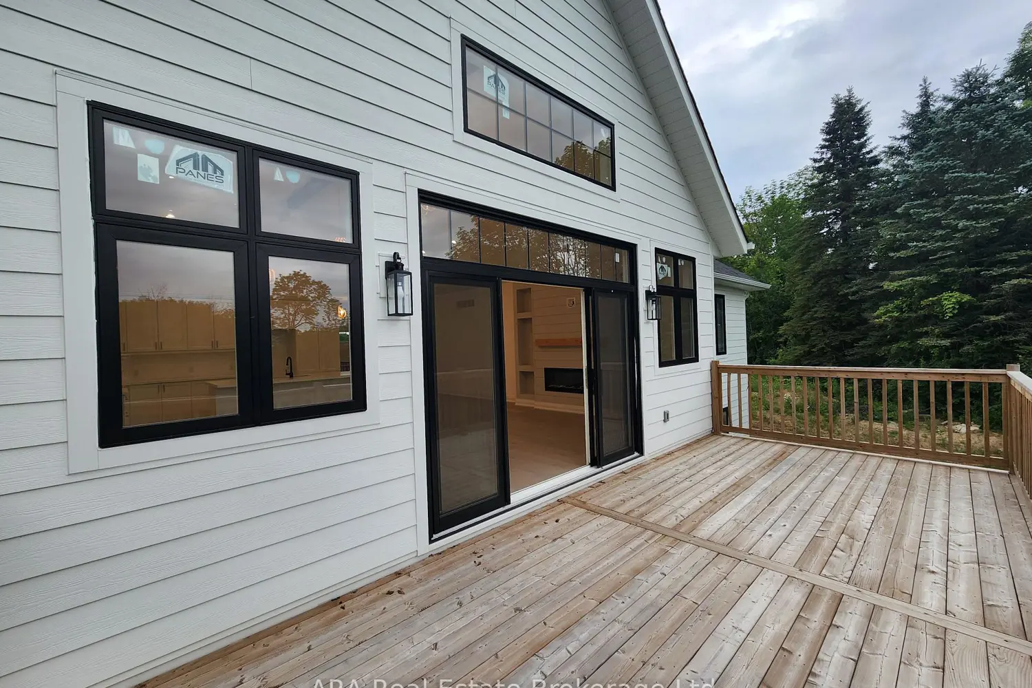 Additional image 9 of 2 Hilton Lane 33