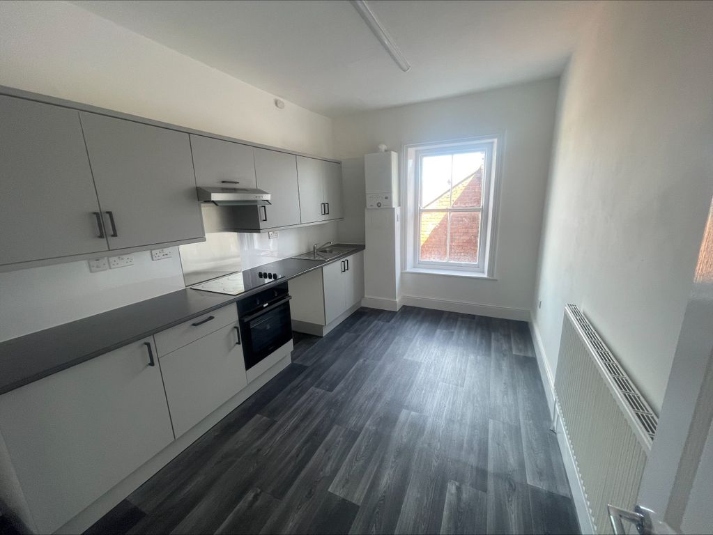 Additional image 2 of 3 bed flat to rentPrincess Road, Colwyn Bay LL29