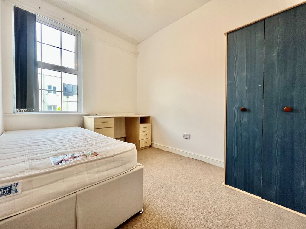Additional image 11 of 6 bed terraced house to rentTachbrook Road, Leamington Spa CV31