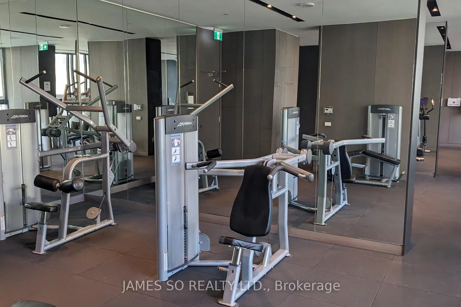 Additional image 8 of 22 Lombard Street 401