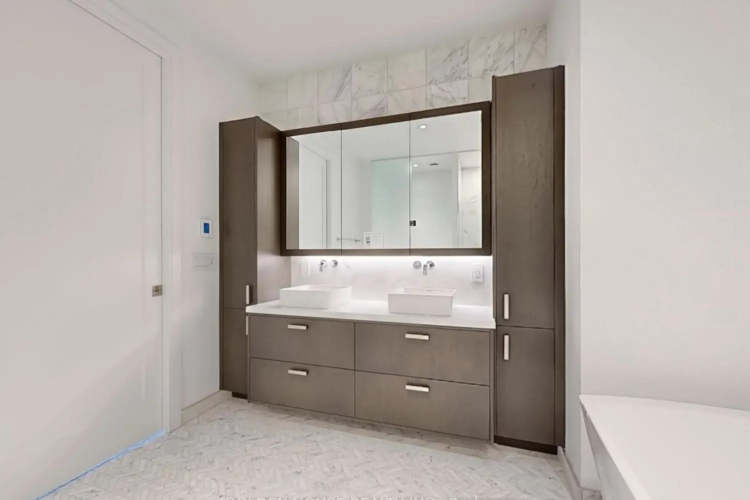 Additional image 7 of 155 Merchants' Wharf 1112